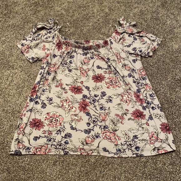 Pink Rose Flowered Over the Shoulder Top - Picture 4 of 4